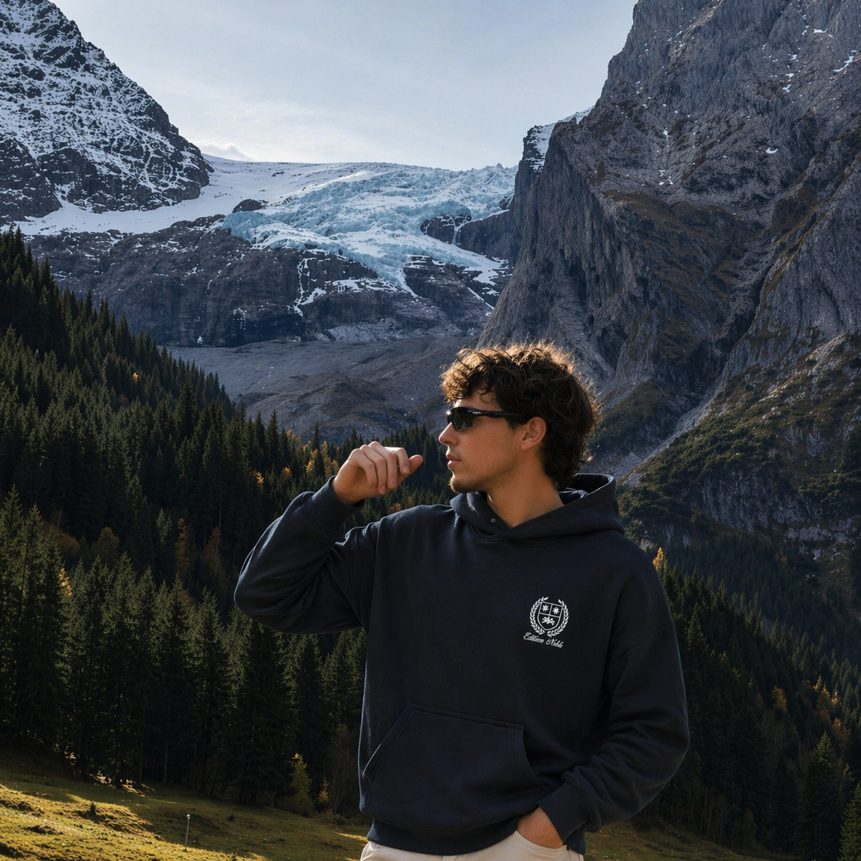 Edition Noble Crest Hoodie